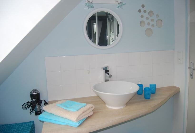 بنسيون Le Petit Clos