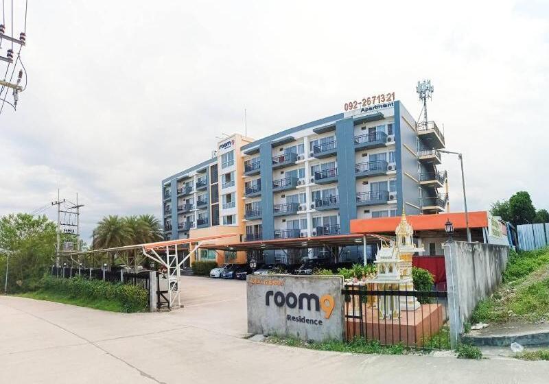 Hotelli Room 9 Residence