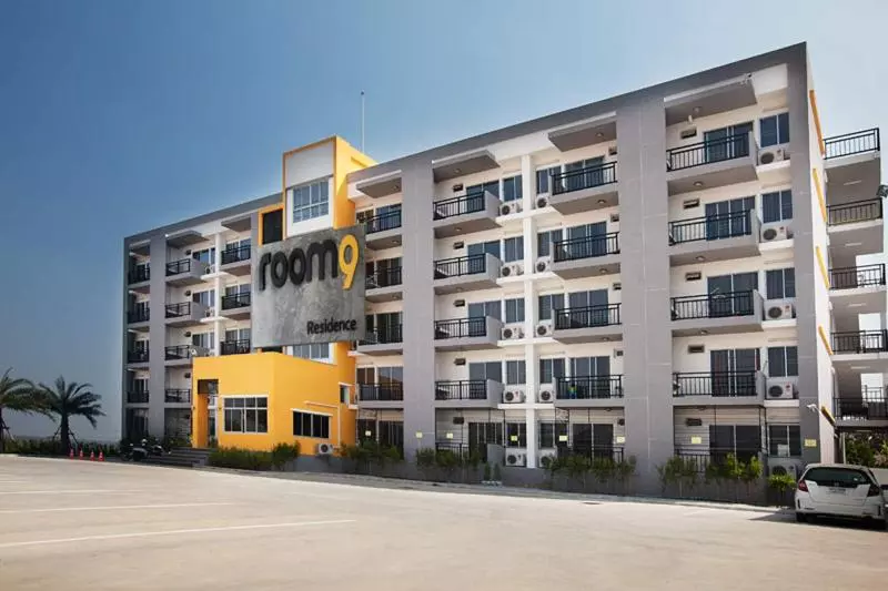 ホテル Room 9 Residence