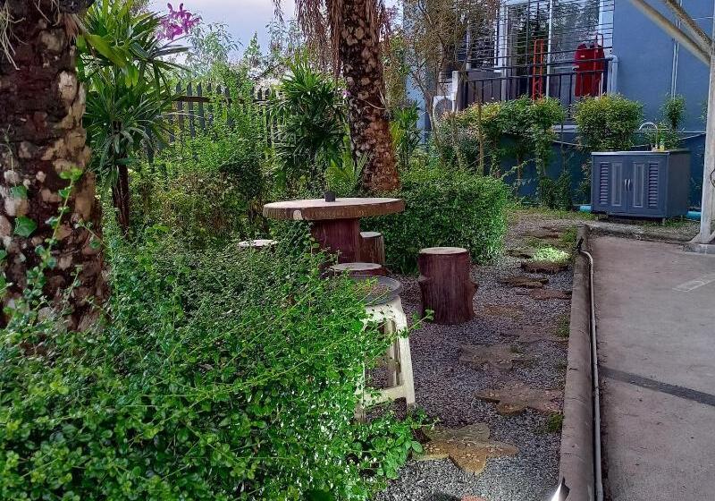 Hotelli Room 9 Residence