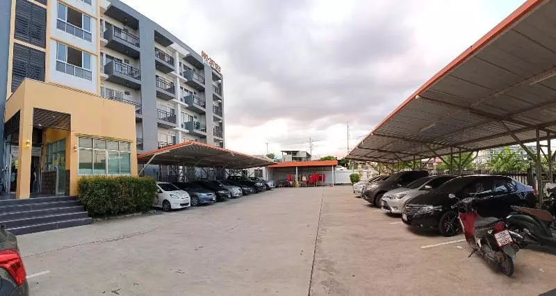 ホテル Room 9 Residence