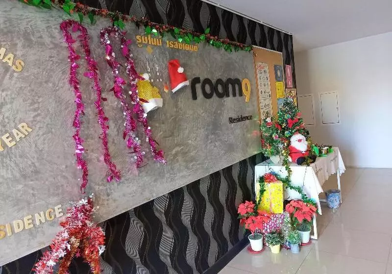 ホテル Room 9 Residence