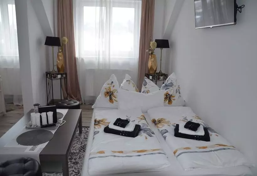 Pension & Restaurant La Amalia