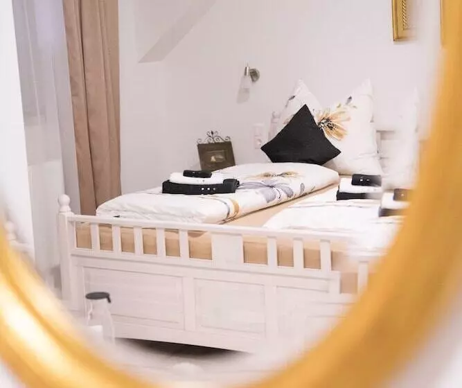 Pension & Restaurant La Amalia