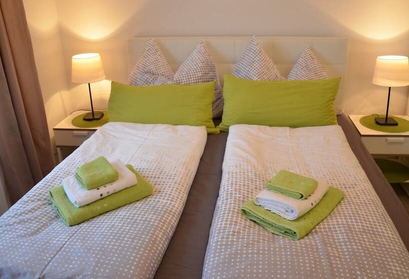 Pension & Restaurant La Amalia