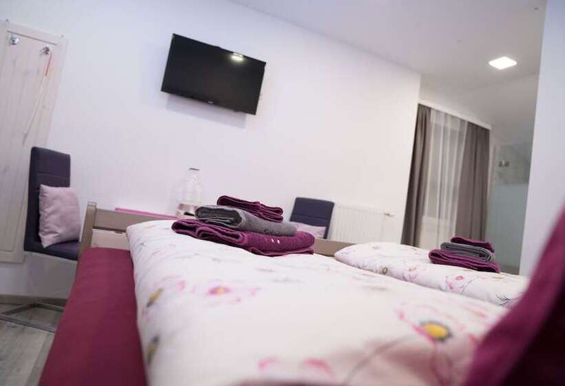 Pension & Restaurant La Amalia