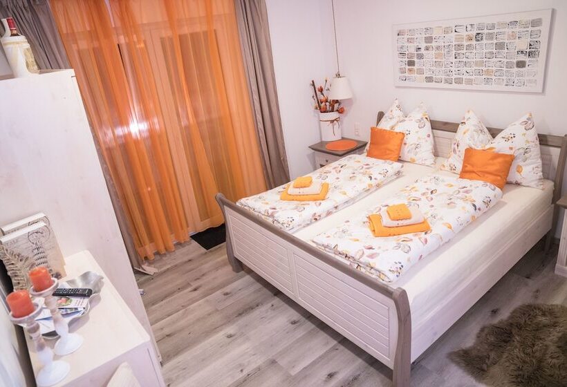 Pension & Restaurant La Amalia