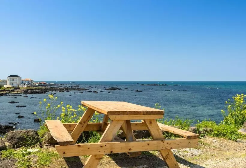 Hotelli On The Sea Pension