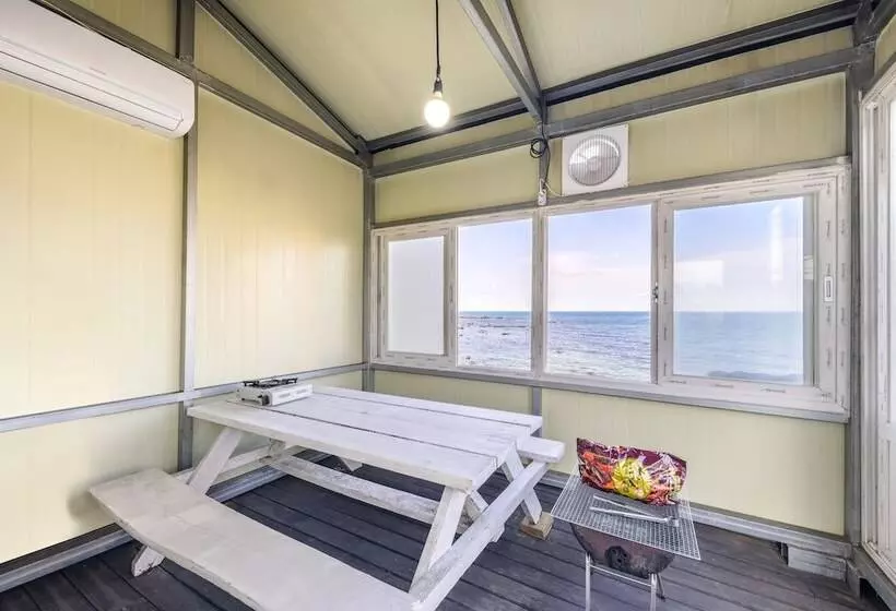 Hotelli On The Sea Pension