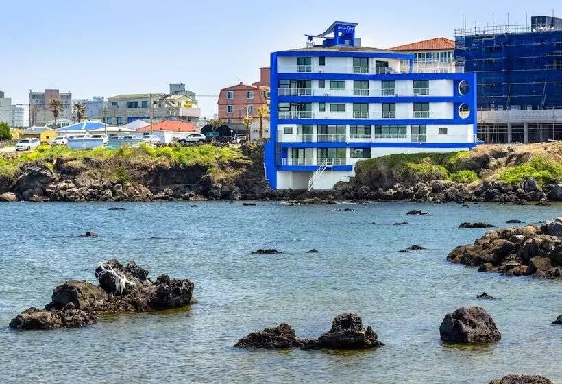 Hotelli On The Sea Pension