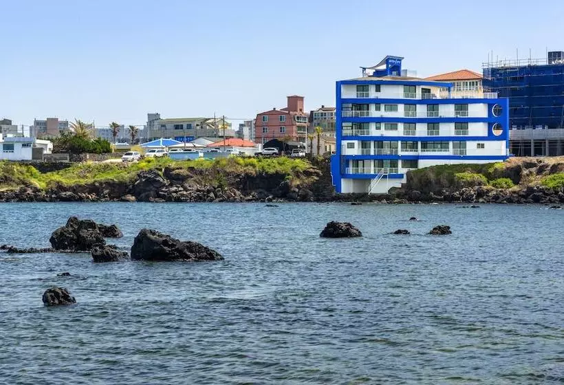 Hotelli On The Sea Pension