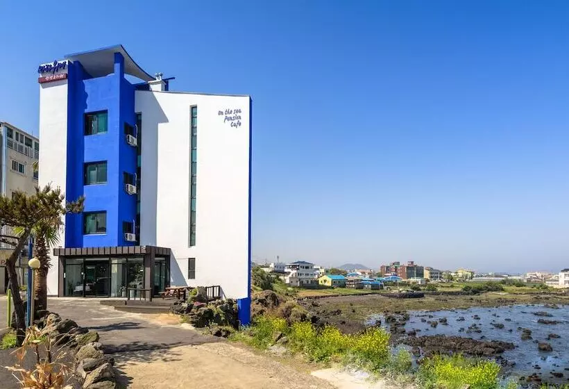 Hotelli On The Sea Pension