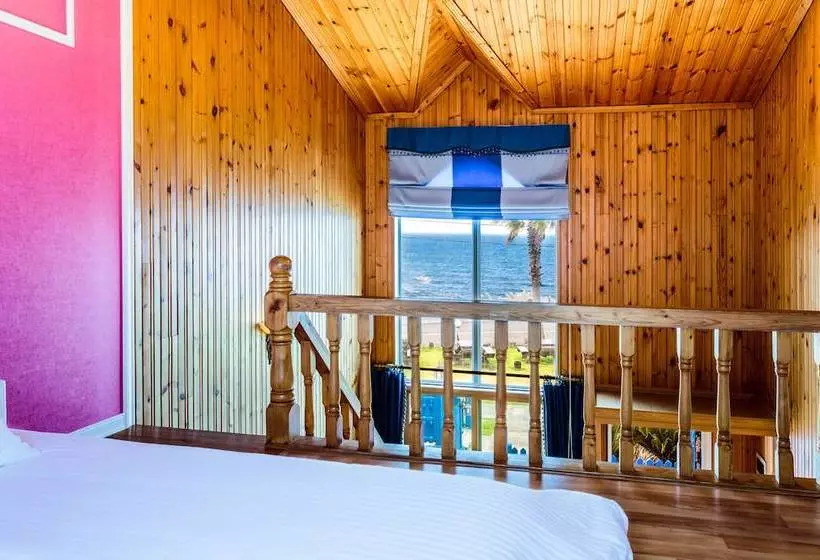 Hotelli Santorini Pension