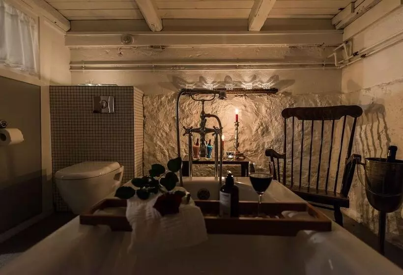 هتل Sea Side Cottages