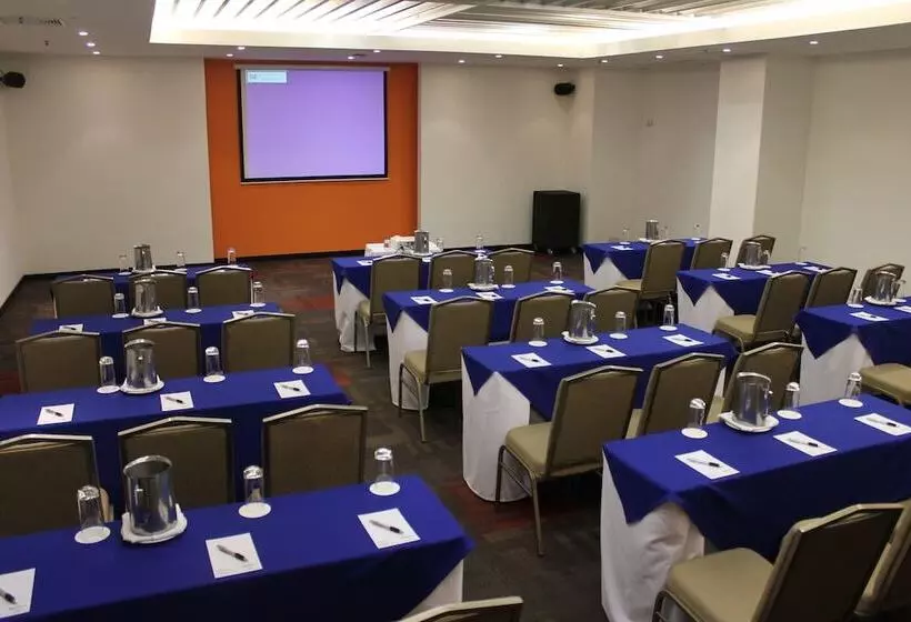 Decapolis Hotel Panama City