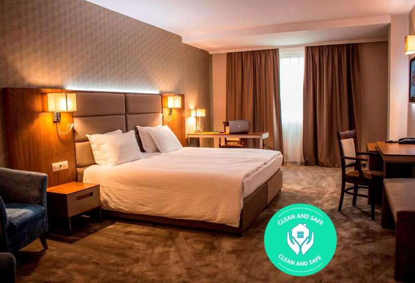 هتل Golden Tulip Varna