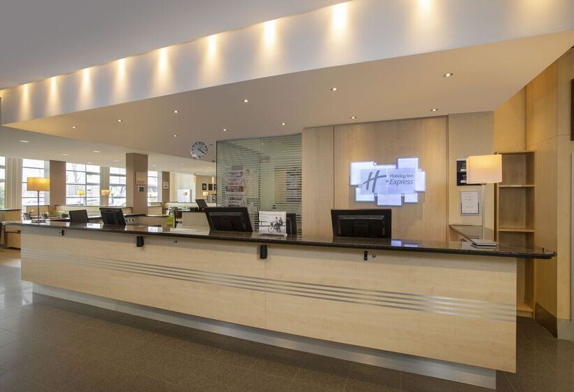 酒店 Holiday Inn Express Frankfurt Messe, An Ihg