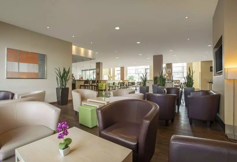 هتل Holiday Inn Express Frankfurt Messe, An Ihg