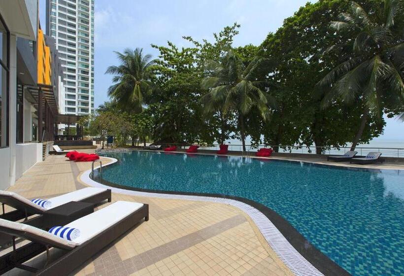 호텔 Mercure Penang Beach