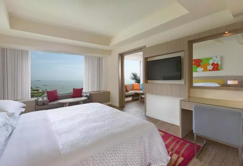 ホテル Mercure Penang Beach