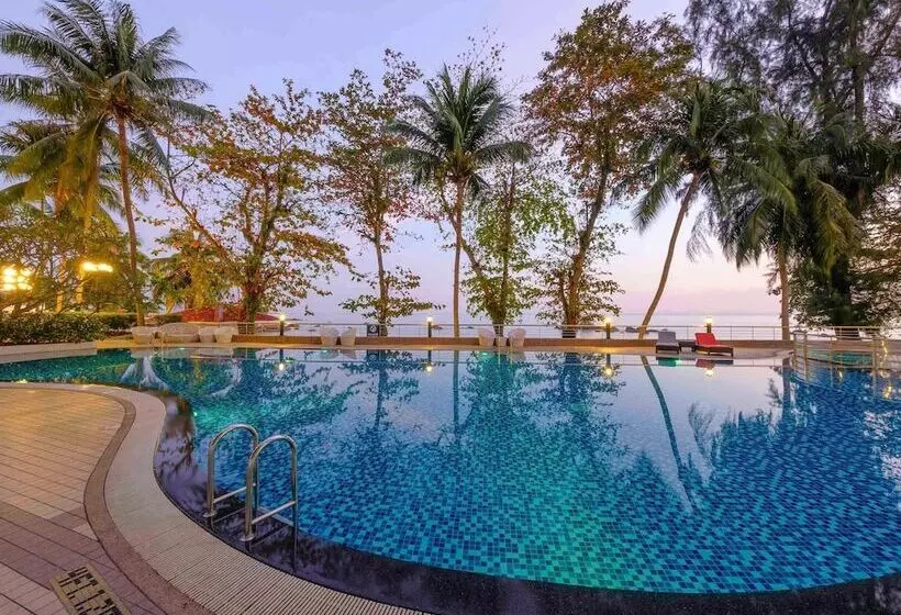 ホテル Mercure Penang Beach