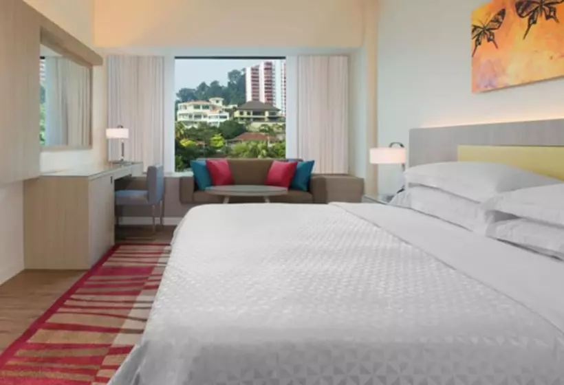 ホテル Mercure Penang Beach