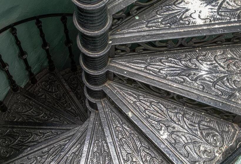 هتل Monasterium Poortackere