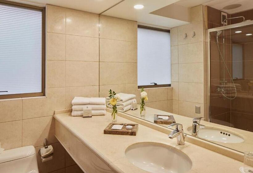 هتل Plaza El Bosque Ebro