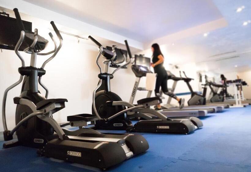 هتل Plaza El Bosque Ebro