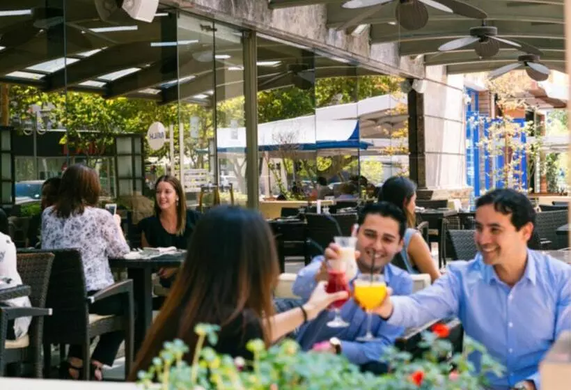 فندق Plaza El Bosque Ebro