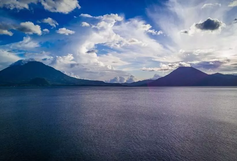 Porta Hotel Del Lago