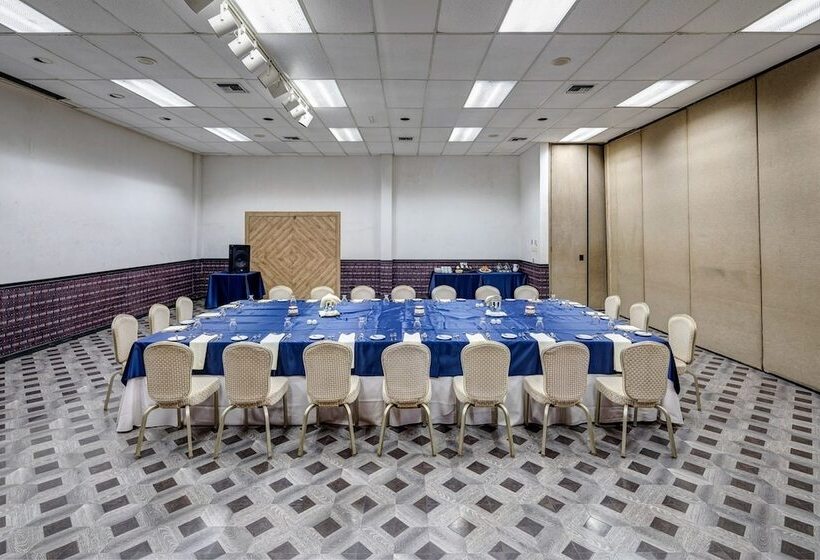 Porta Hotel Del Lago