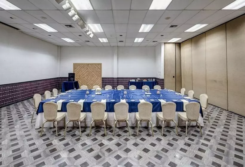 Porta Hotel Del Lago