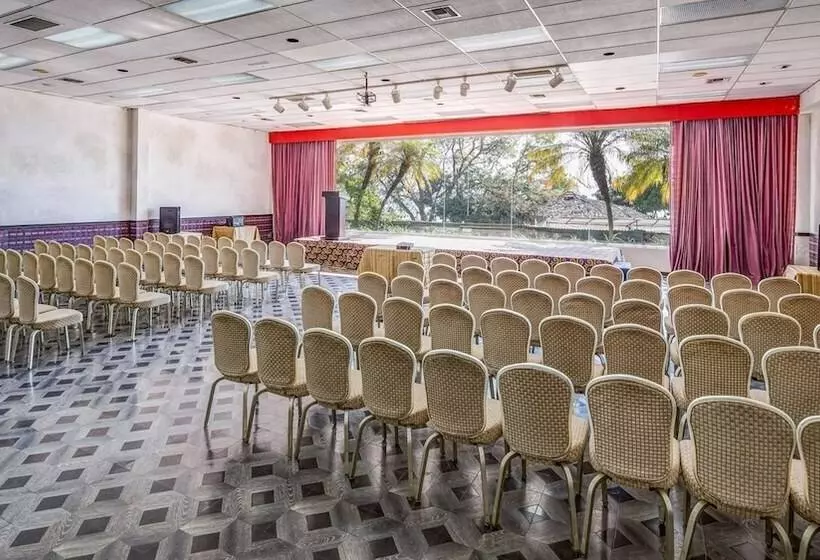 Porta Hotel Del Lago