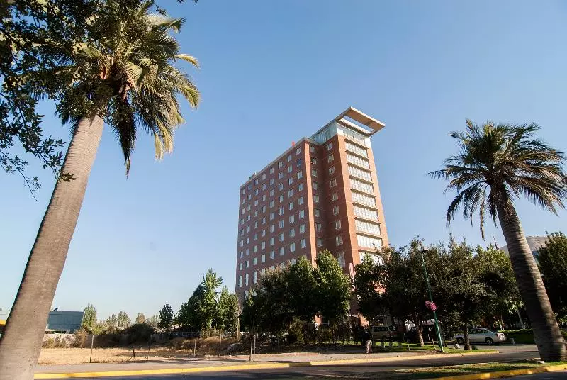 בית מלון כפרי Radisson Ciudad Empresarial Santiago