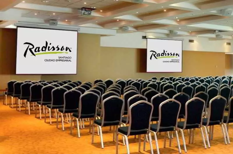 בית מלון כפרי Radisson Ciudad Empresarial Santiago