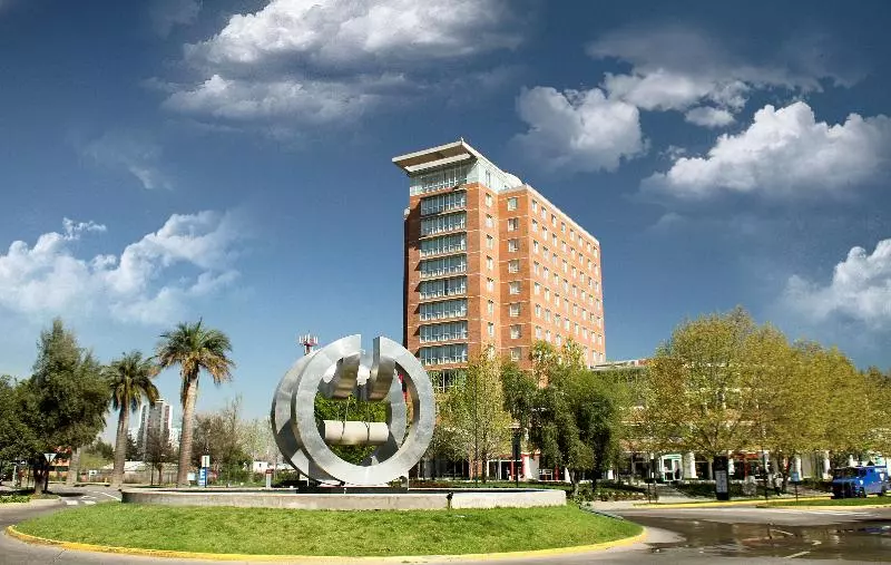 בית מלון כפרי Radisson Ciudad Empresarial Santiago