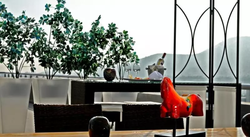 בית מלון כפרי Radisson Ciudad Empresarial Santiago