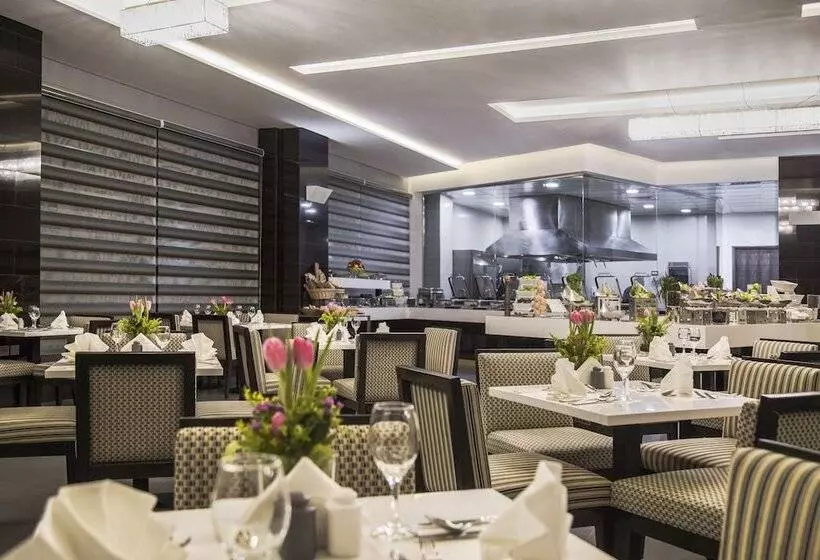 The Palms Beach Hotel And Spa