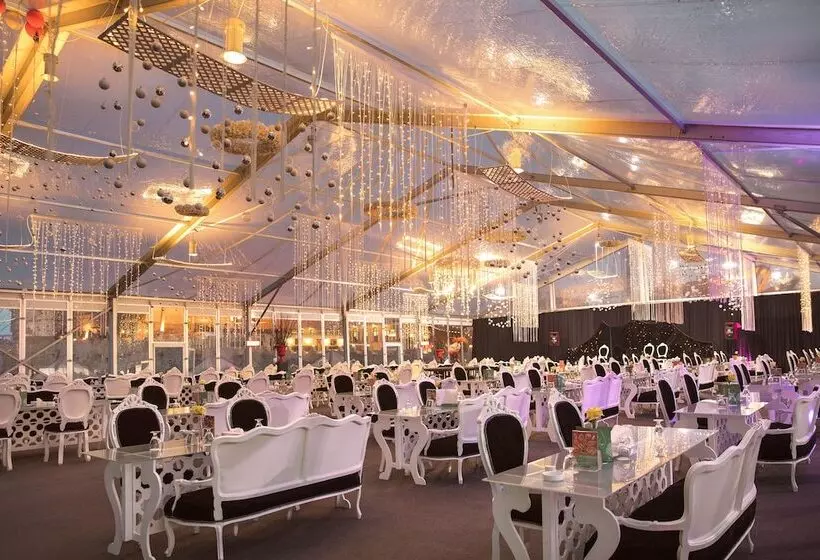 The Palms Beach Hotel And Spa