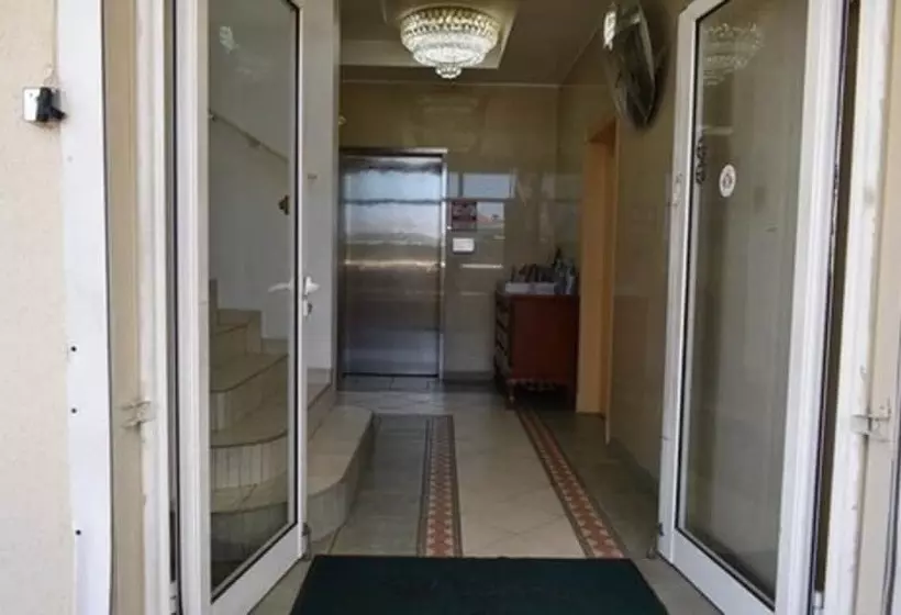 هتل Travel Inn