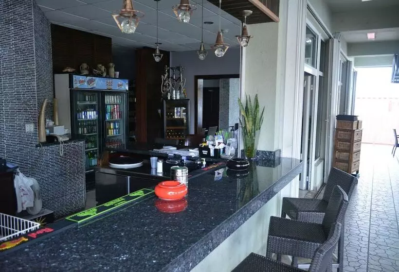 هتل Travel Inn