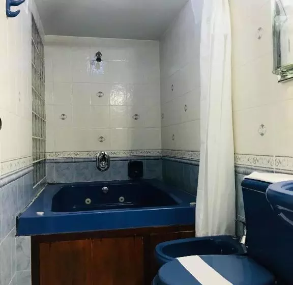 Hotel Treinta Y Tres