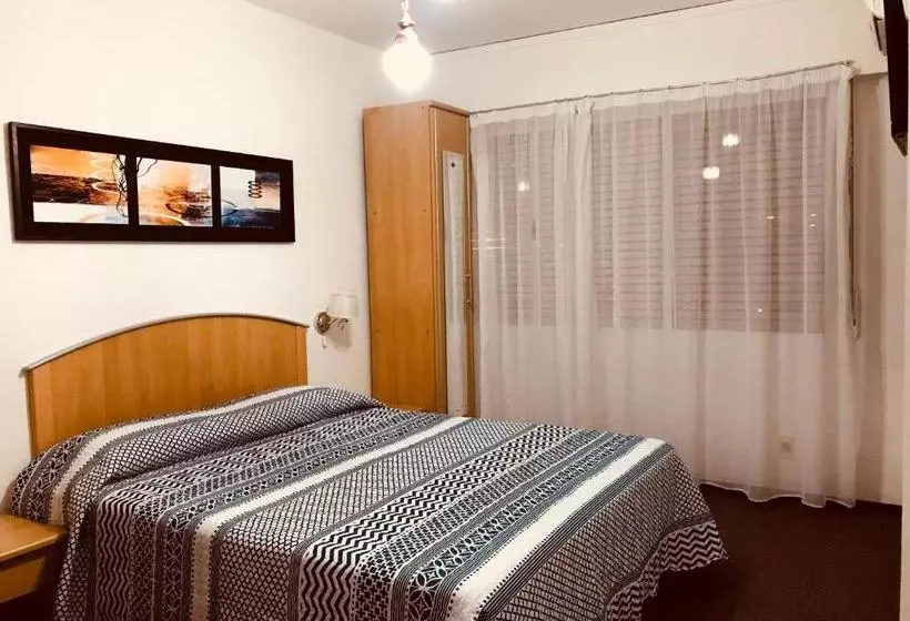 Hotel Treinta Y Tres