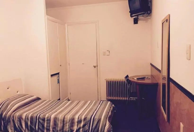 Hotel Treinta Y Tres