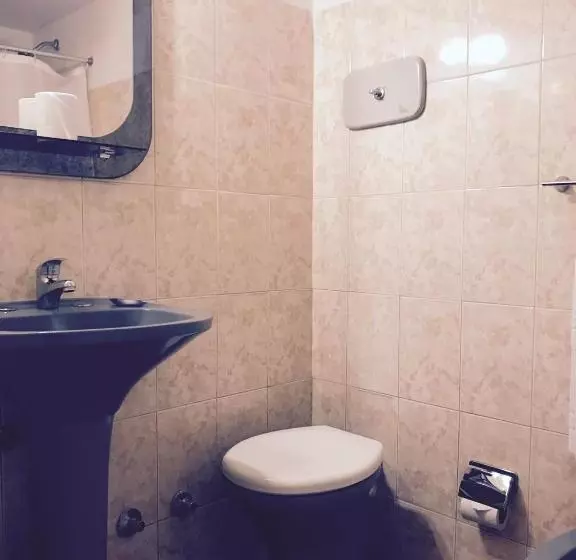 Hotel Treinta Y Tres