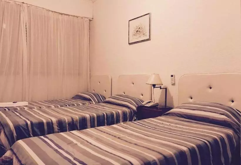 Hotel Treinta Y Tres