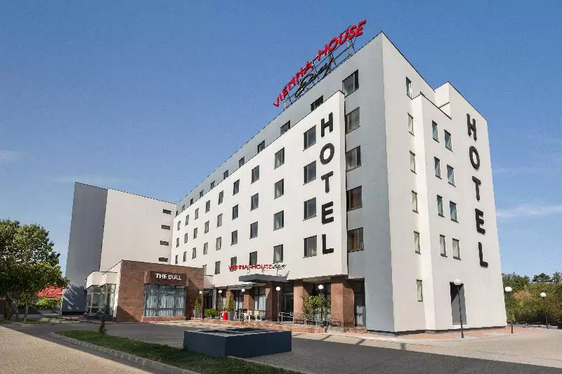 هتل Vienna House Easy By Wyndham Bucharest Airport