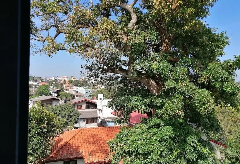 Hotelli Sithila Villa