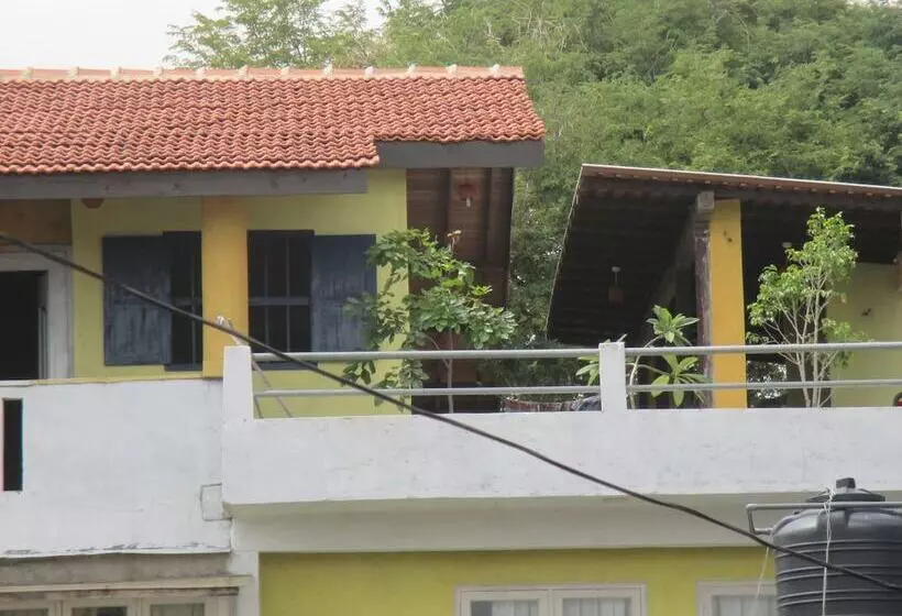 Hotelli Sithila Villa